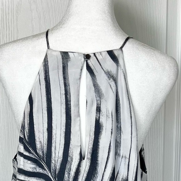 NWT Revolve Krisa Mini Slip Dress Black White Keyhole Size Large - Picture 4 of 13
